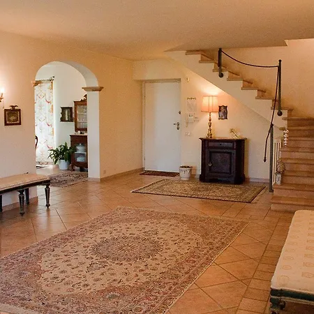 Villarondanella Bed & Breakfast 4*