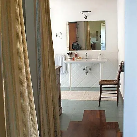 Villarondanella Φέρμο