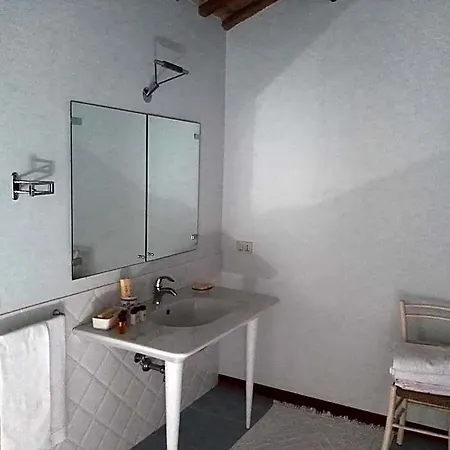 Villarondanella Bed and Breakfast 4*
